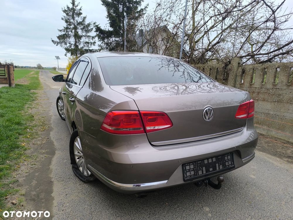 Volkswagen Passat 1.4 TSI DSG BlueMotion Technology Exclusive - 3