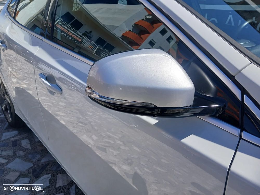 Volvo V40 1.6 D2 R-Design - 15