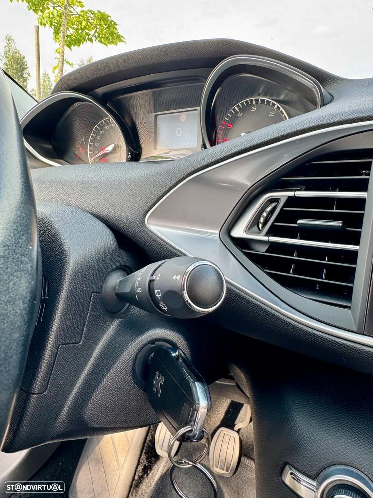 Peugeot 308 SW 1.6 BlueHDi Allure J18 - 19