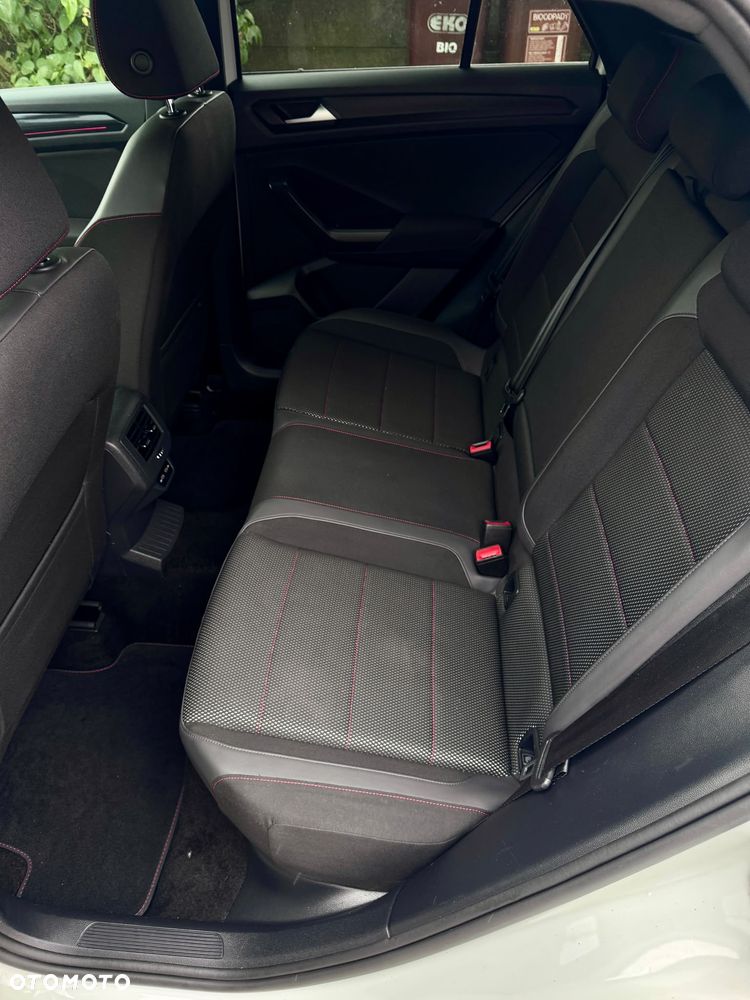 Volkswagen T-Roc 1.5 TSI R-Line DSG - 16