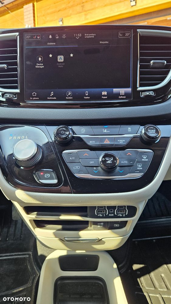 Chrysler Pacifica - 34
