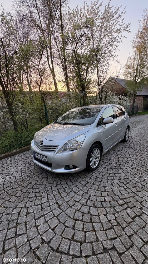 Toyota Verso - 1