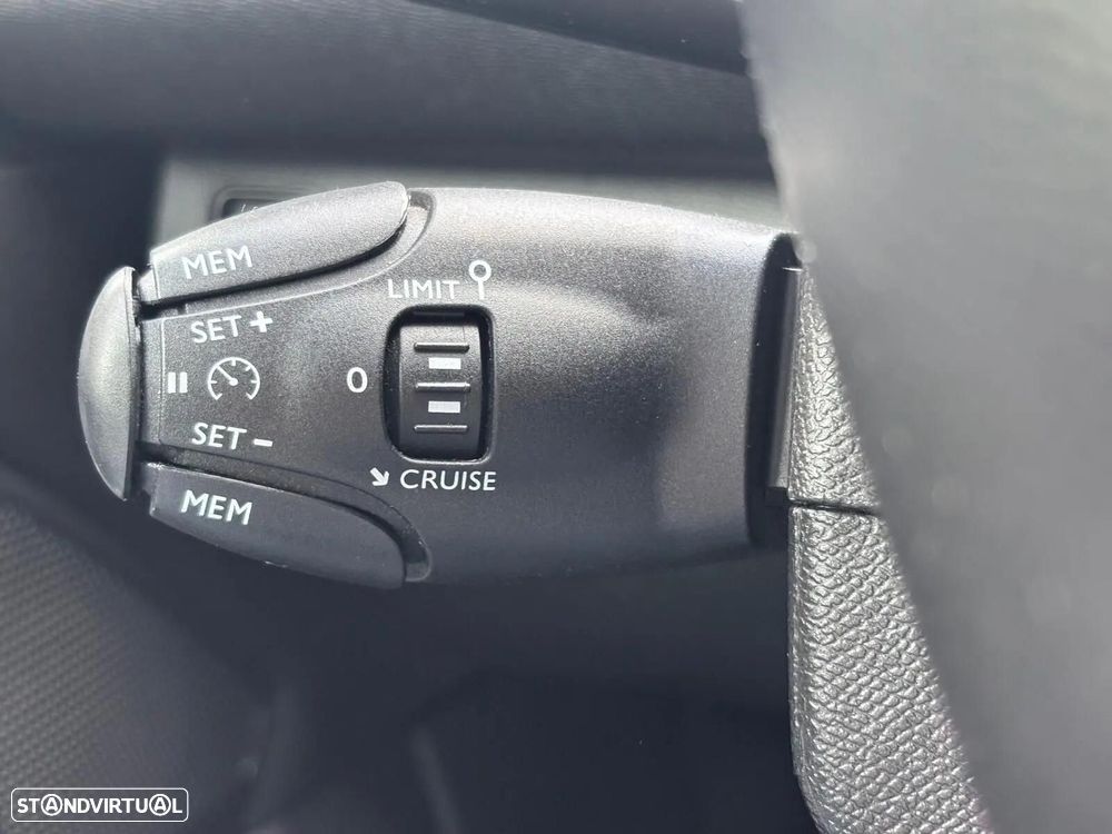 Peugeot 308 SW 1.2 PureTech Style - 39