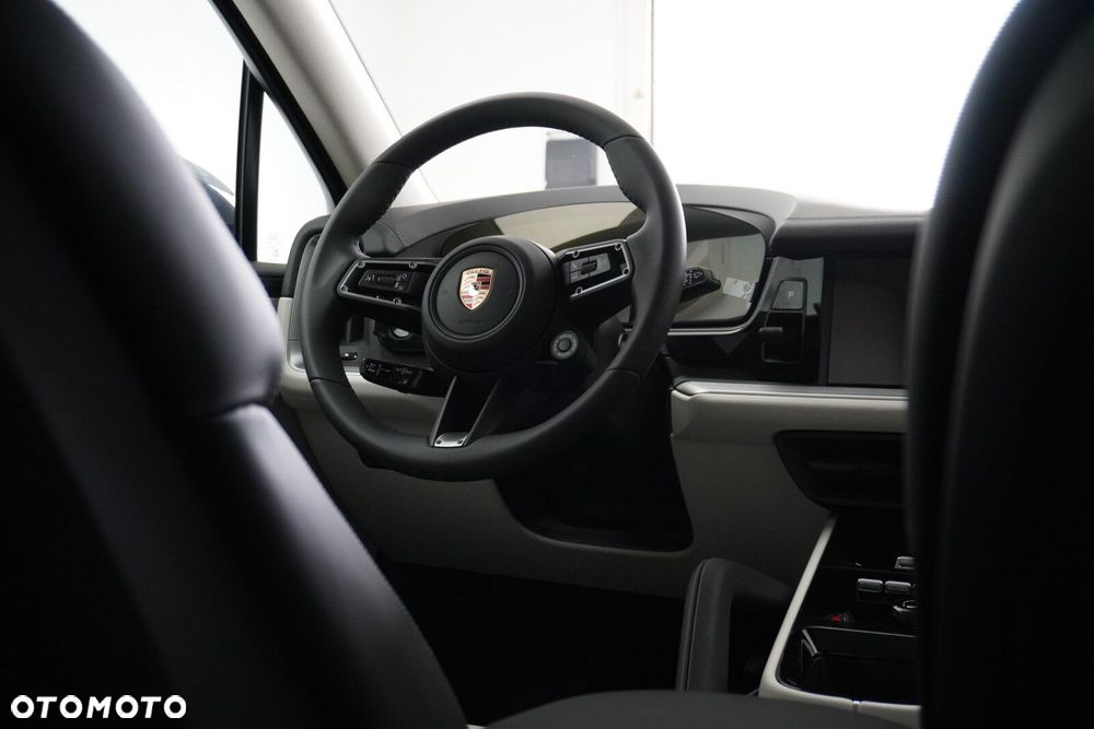 Porsche Cayenne - 13