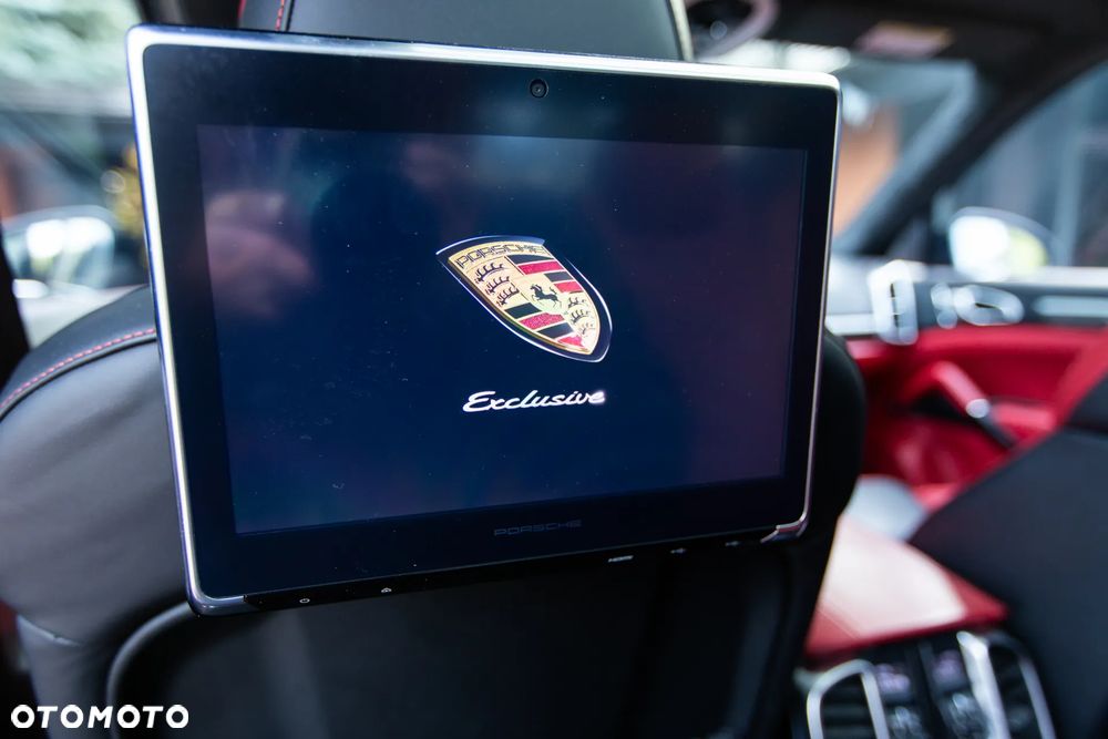 Porsche Cayenne Turbo S - 25