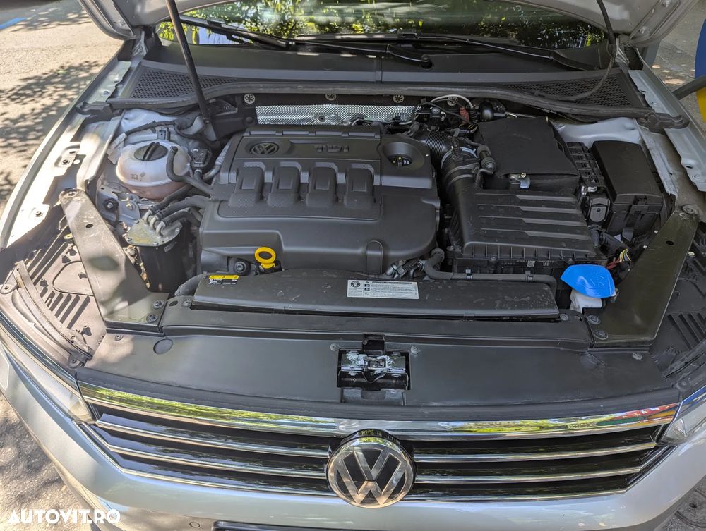 Volkswagen Passat 2.0 TDI DSG Comfortline - 17