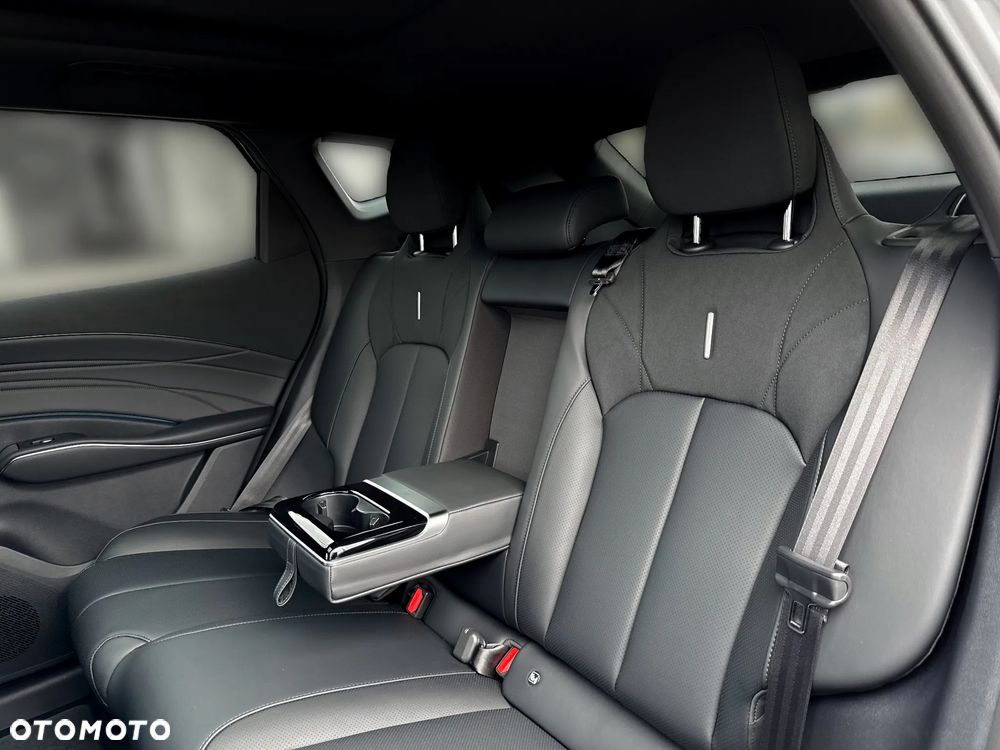 Omoda 7 1.5 T-GDi Super Hybrid Luxury - 26