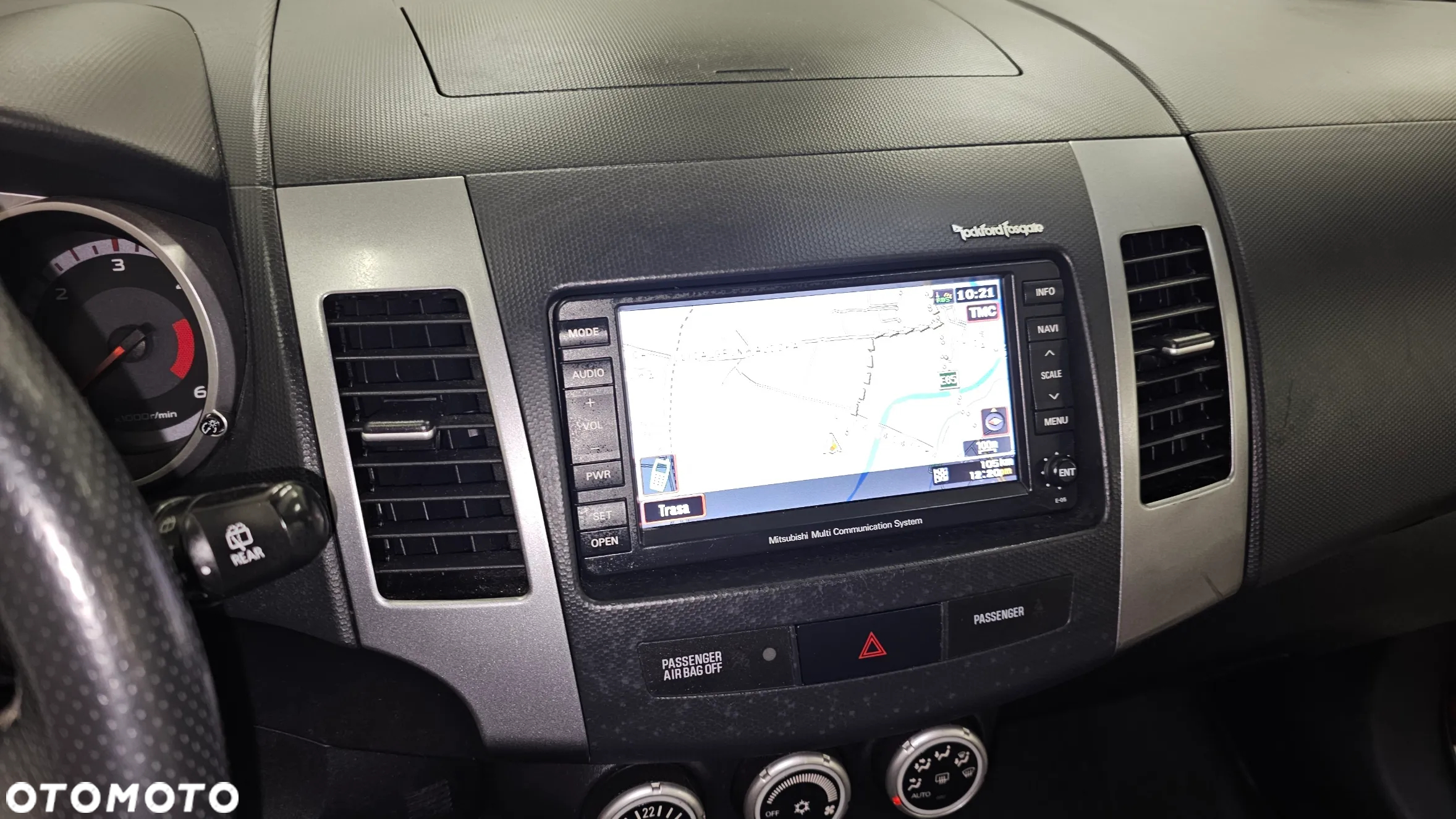 Mitsubishi Outlander 2.0 DID Instyle NAVI - 13