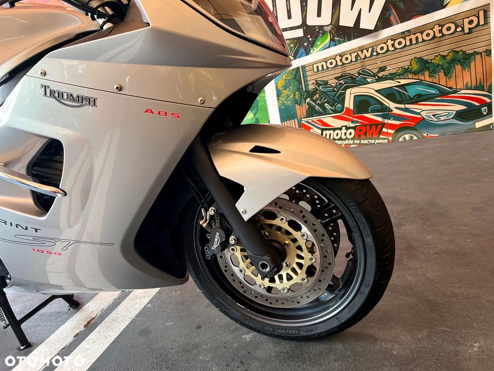 Triumph Sprint - 6