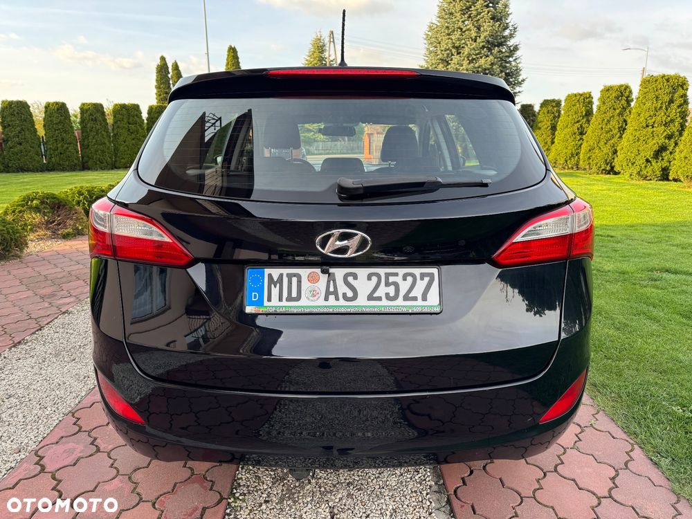 Hyundai i30 1.6 CRDi Classic + DCT - 5