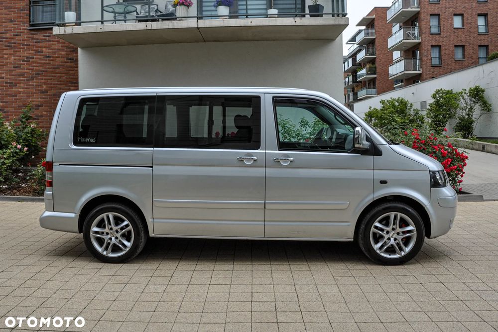 Volkswagen Multivan - 5
