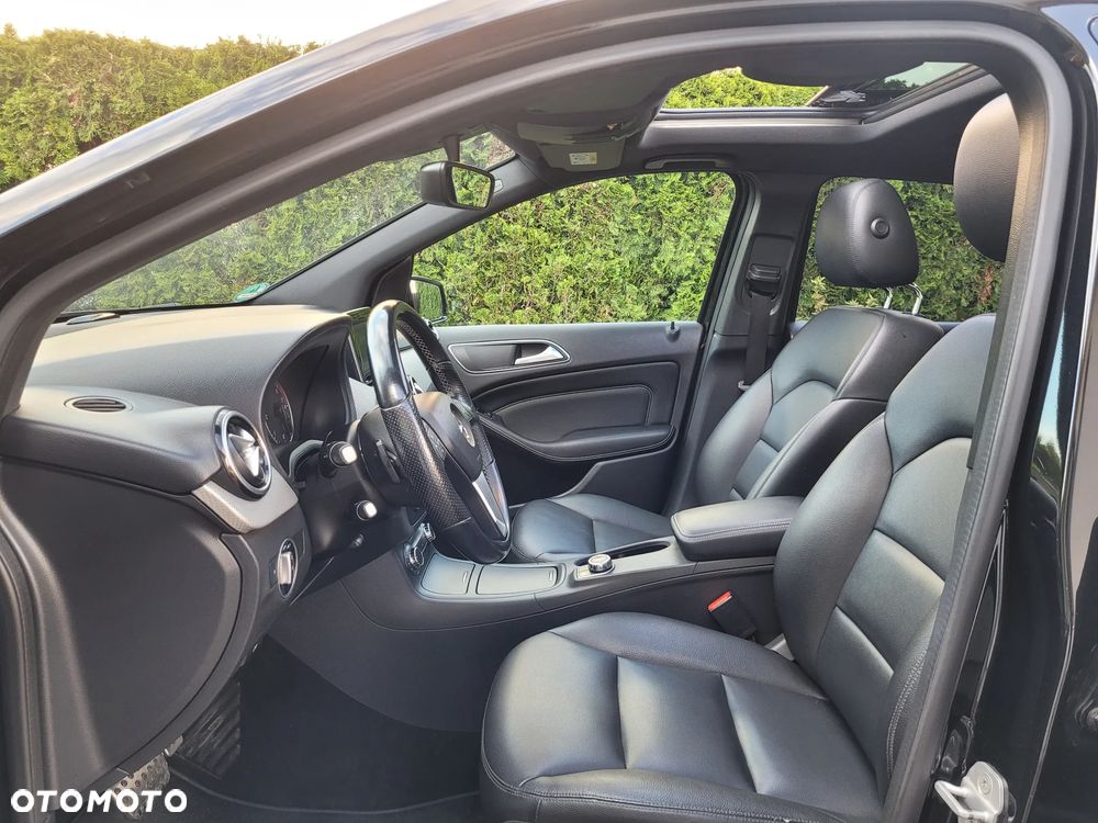 Mercedes-Benz Klasa B 180 CDI (BlueEFFICIENCY) 7G-DCT - 16