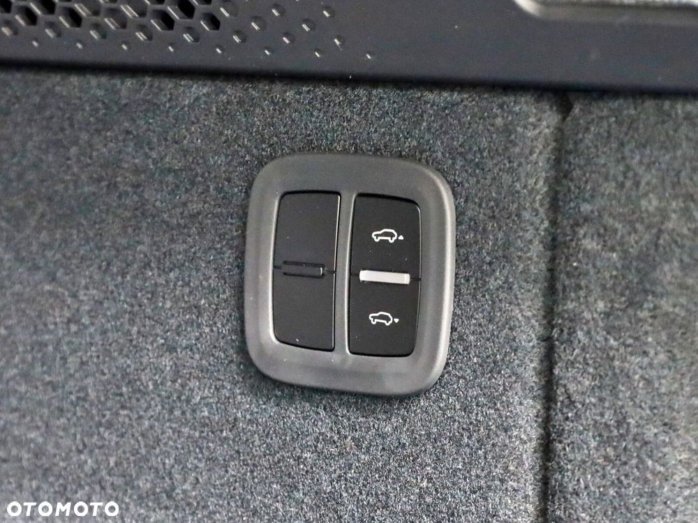 Porsche Macan - 13