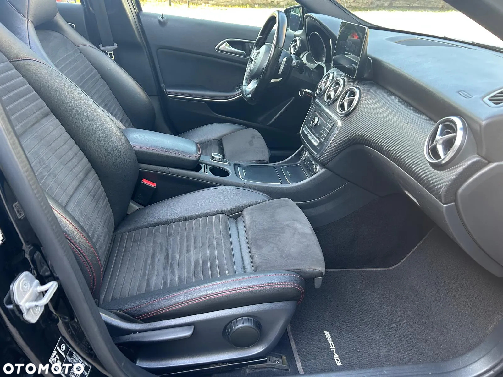 Mercedes-Benz Klasa A 200 CDI 4Matic 7G-DCT AMG Line - 11