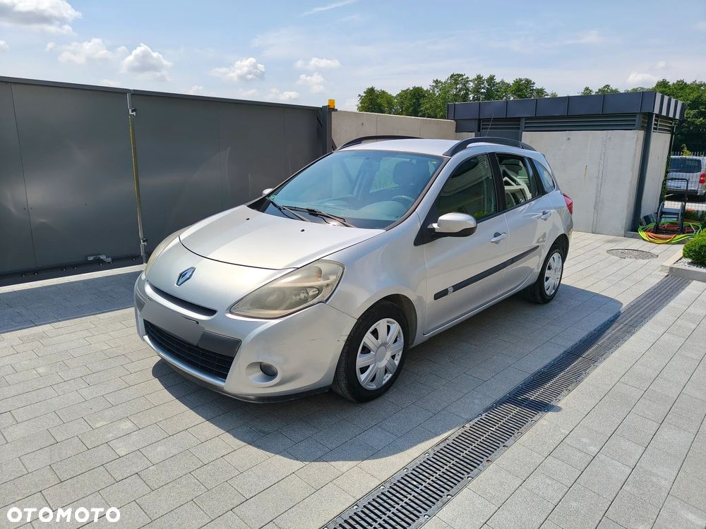 Renault Clio - 1