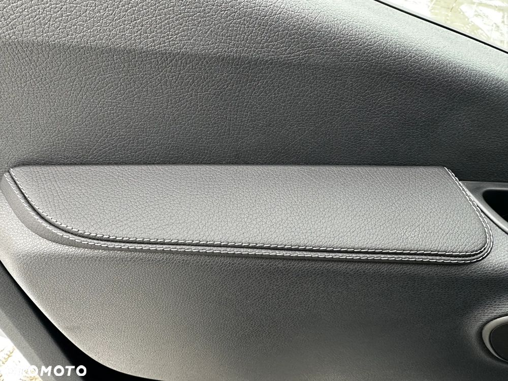 Mercedes-Benz Sprinter - 11