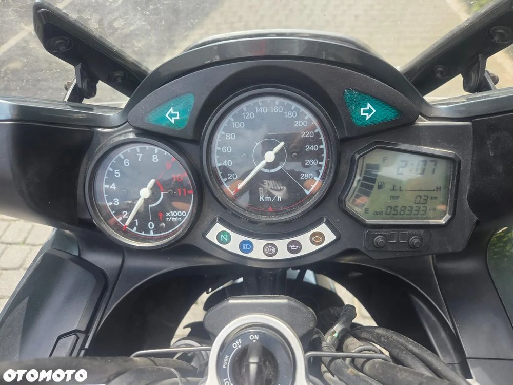 Yamaha FJR - 18
