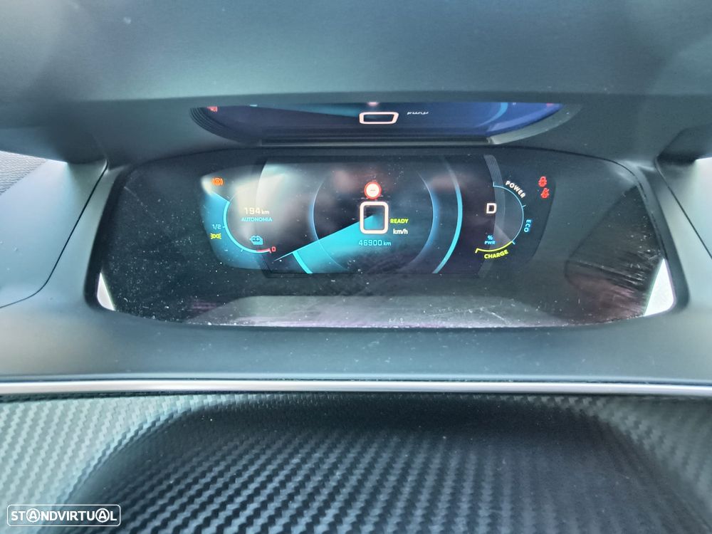 Peugeot e-208 Allure+ - 11