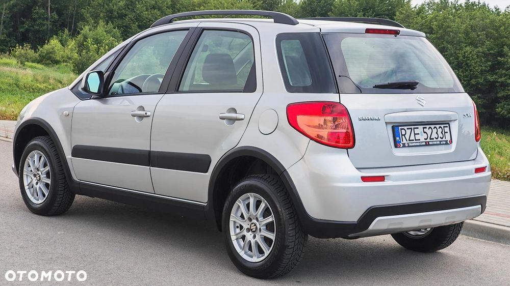 Suzuki SX4 1.6 VVT 4x4 Style - 17