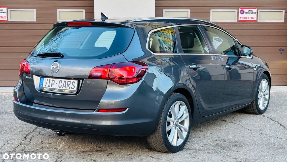 Opel Astra 1.7 CDTI DPF Cosmo - 31