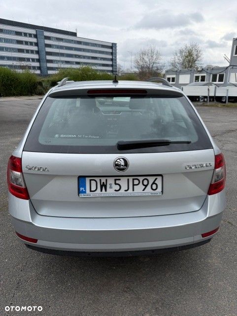Skoda Octavia 2.0 TDI Style DSG - 2