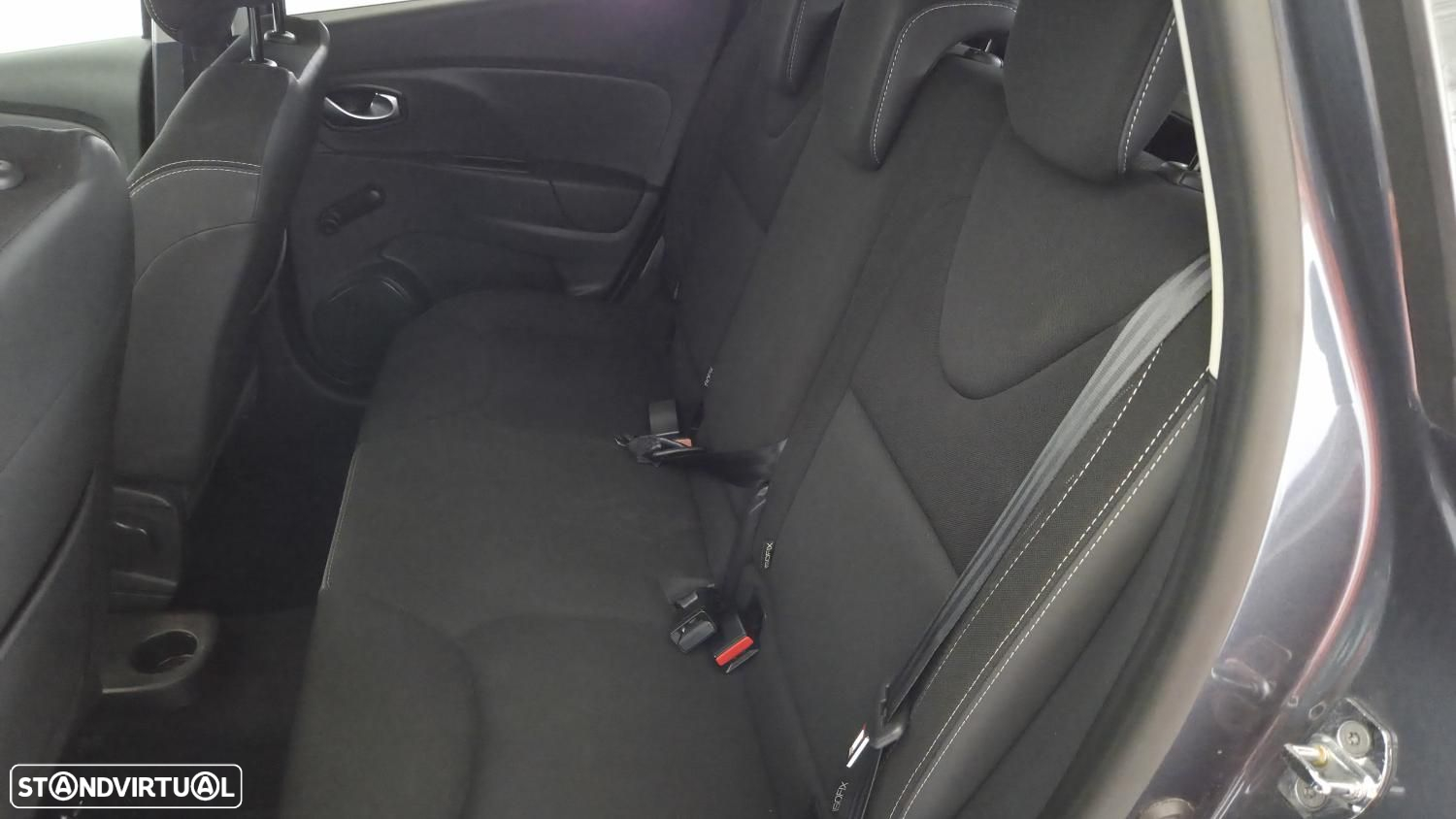 Renault Clio Sport Tourer 0.9 TCe Limited - 19