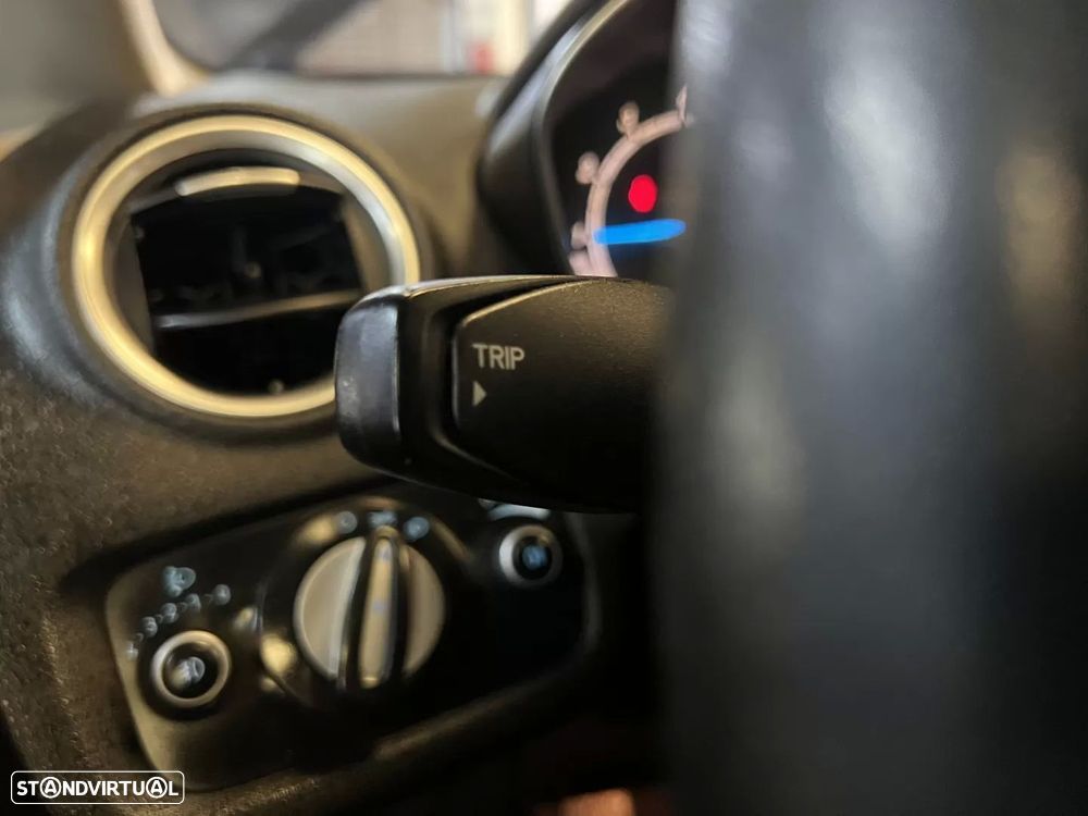 Ford Fiesta 1.0 EcoBoost Connected - 31