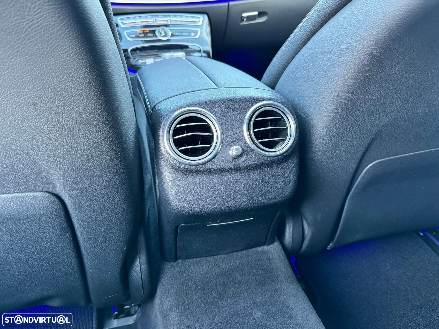 Mercedes-Benz E 220 d Avantgarde+ - 32