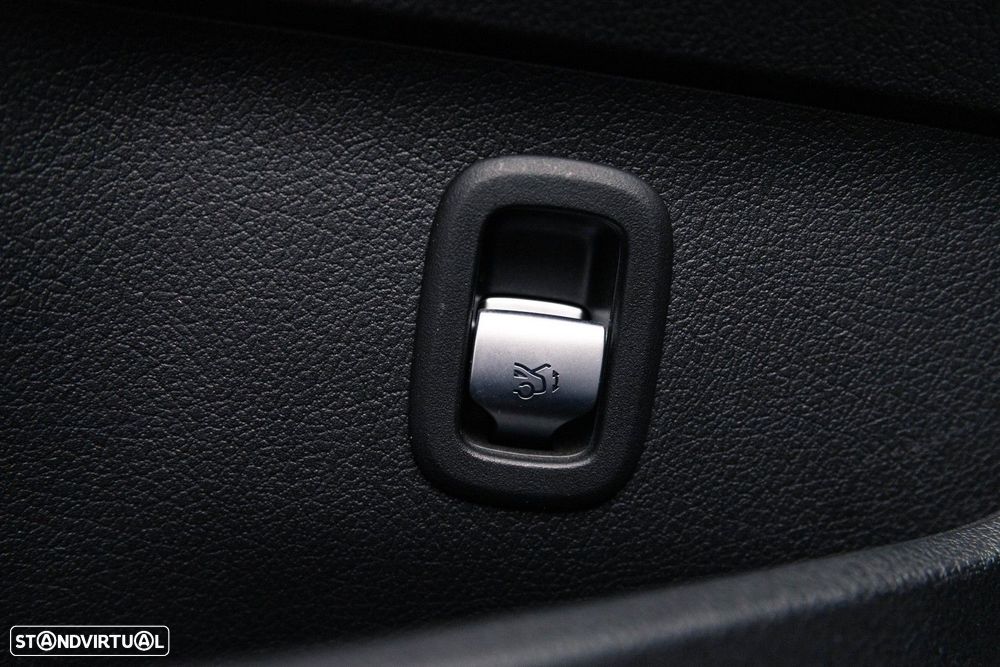 Mercedes-Benz C 220 d AMG Line - 51