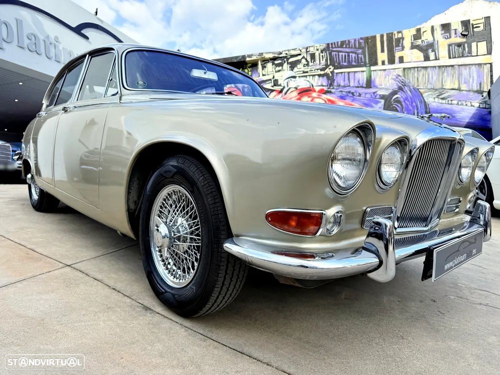 Jaguar 420G - 40