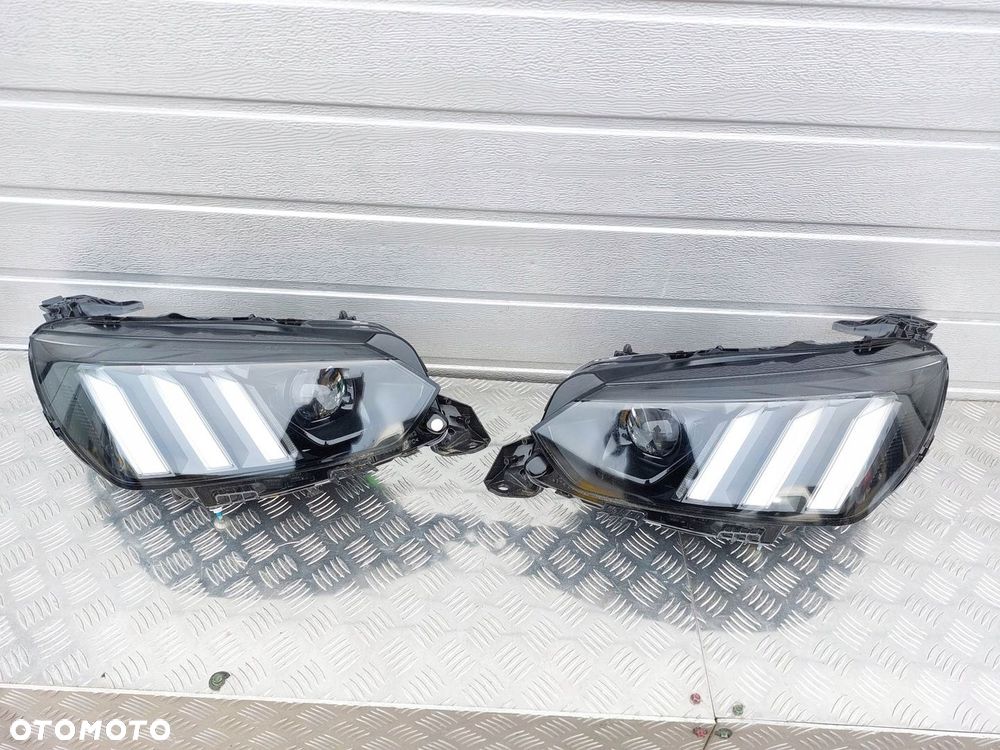 PEUGEOT 208 II LAMPY FULL LED PRZÓD LEWA PRAWA - 1