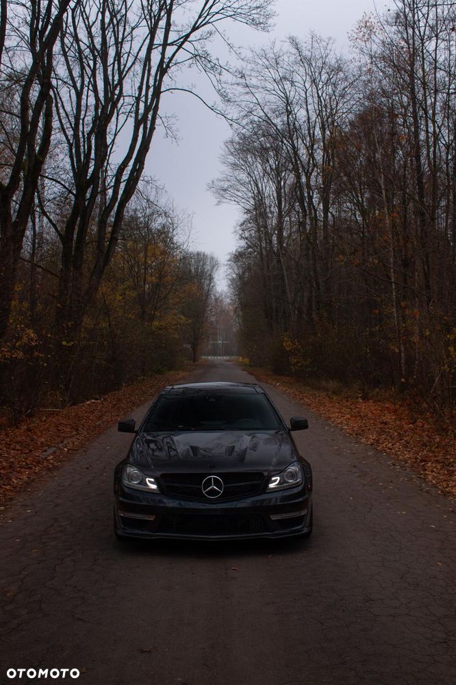 Mercedes-Benz Klasa C 63 AMG AMG SPEEDSHIFT MCT - 19