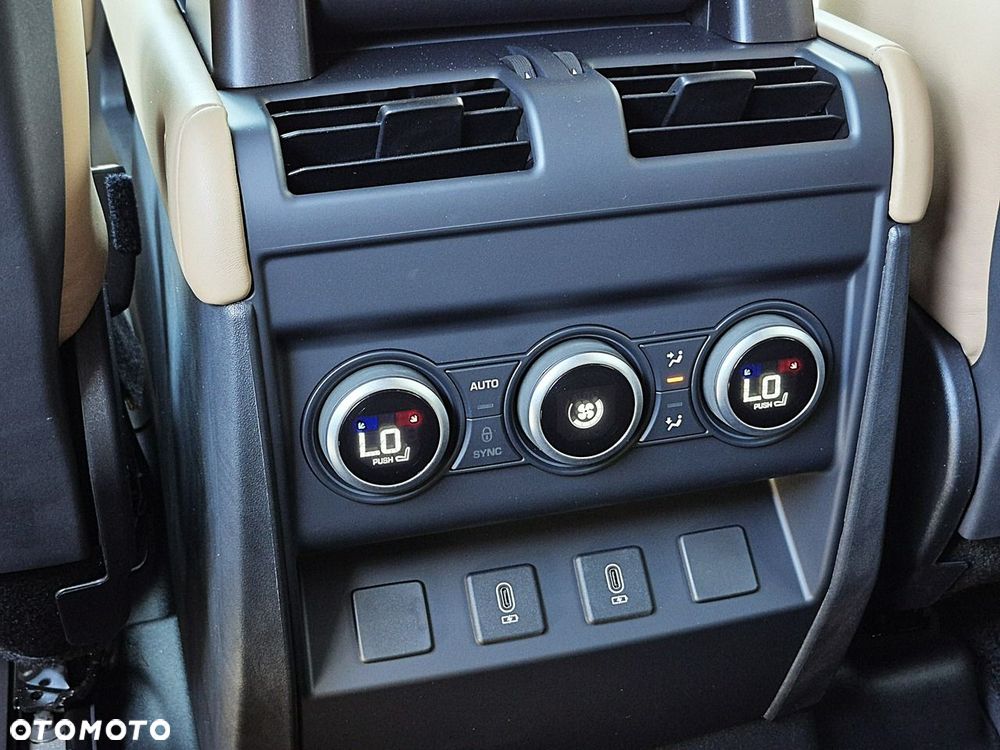 Land Rover Defender 110 D350 X-Dynamic HSE - 27