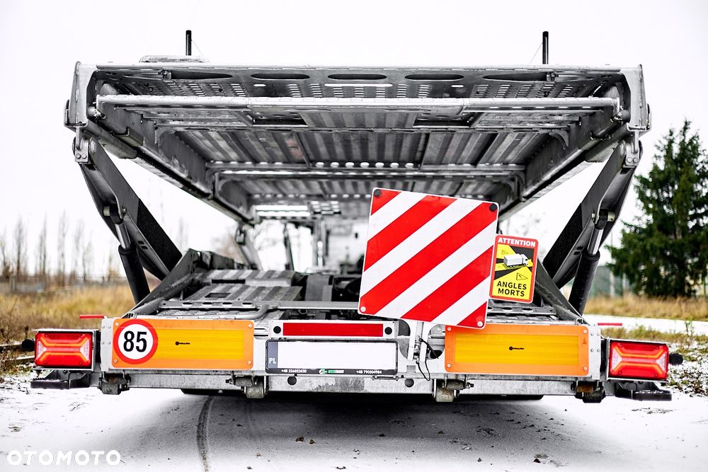 Mercedes-Benz ACTROS - 18