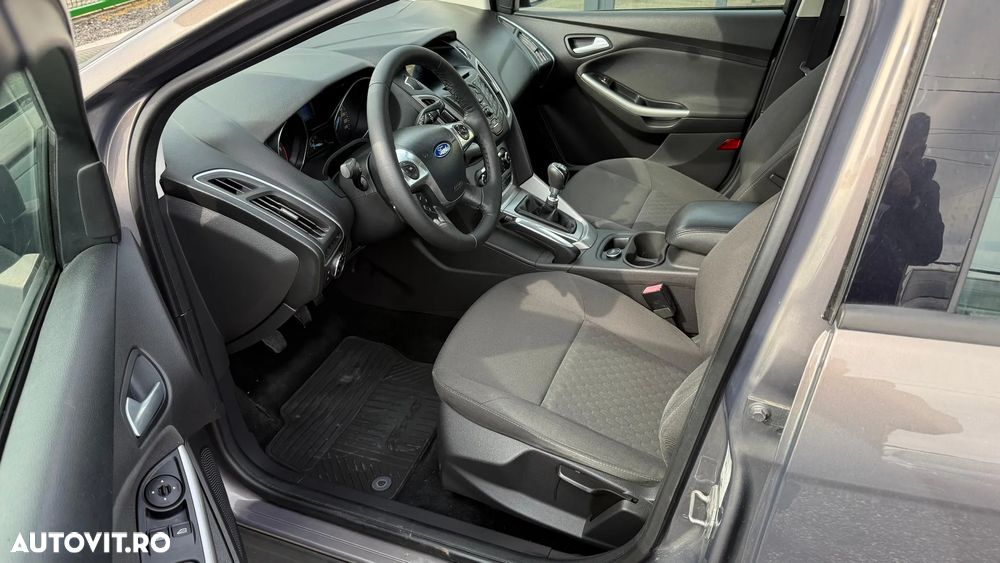 Ford Focus 1.6 TDCI DPF Start-Stopp-System Ambiente - 8