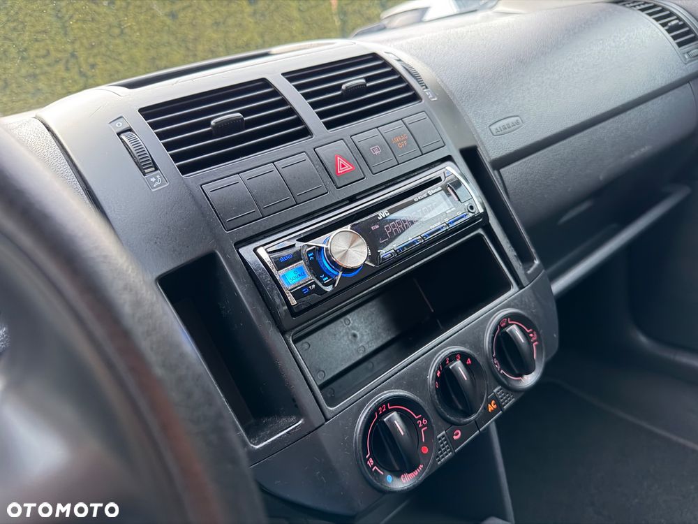 Volkswagen Polo 1.2 Comfortline - 16