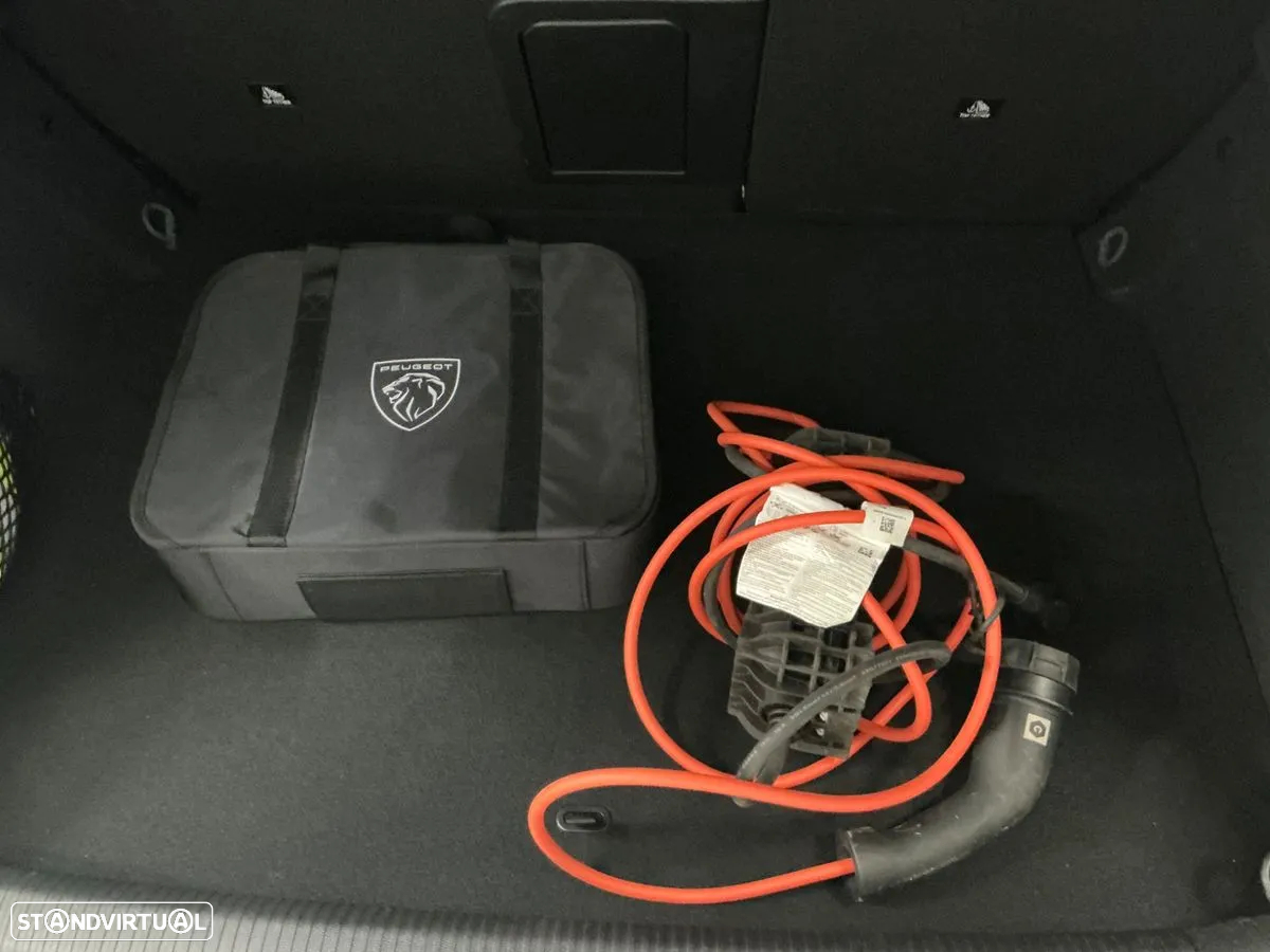 Peugeot 308 1.6 Hybrid Allure Pack e-EAT8 - 18