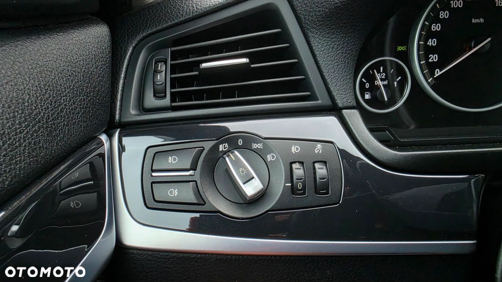BMW Seria 5 520d Modern Line - 29
