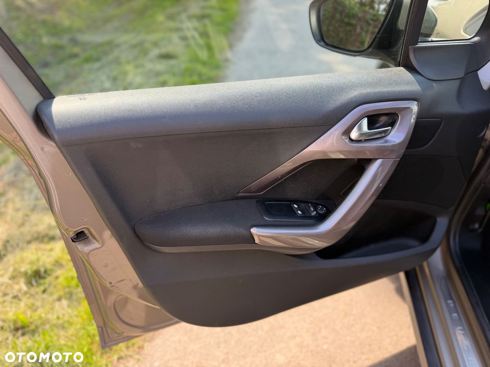 Peugeot 2008 PureTech 82 Active - 10