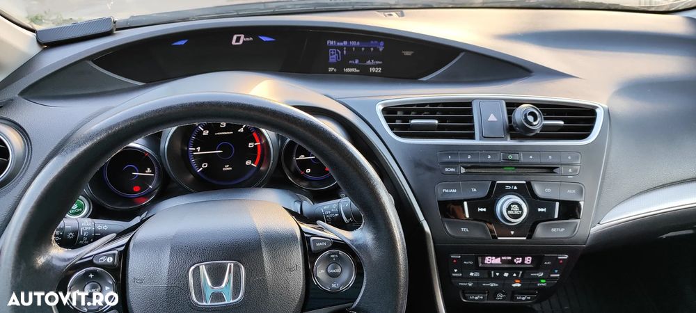 Honda Civic 1.6 i-DTEC MT Elegance - 4