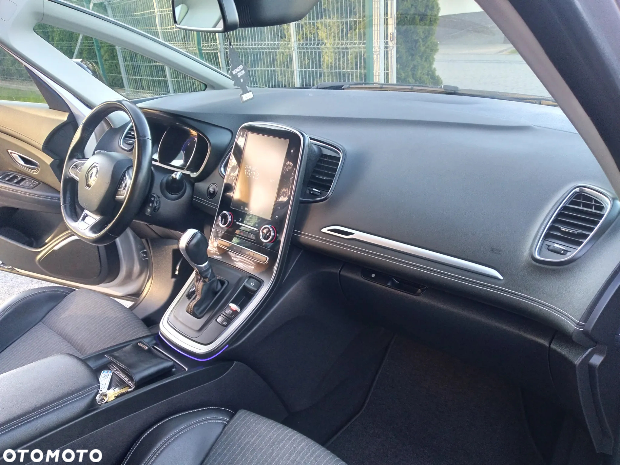 Renault Scenic ENERGY TCe 140 EDC INTENS - 21