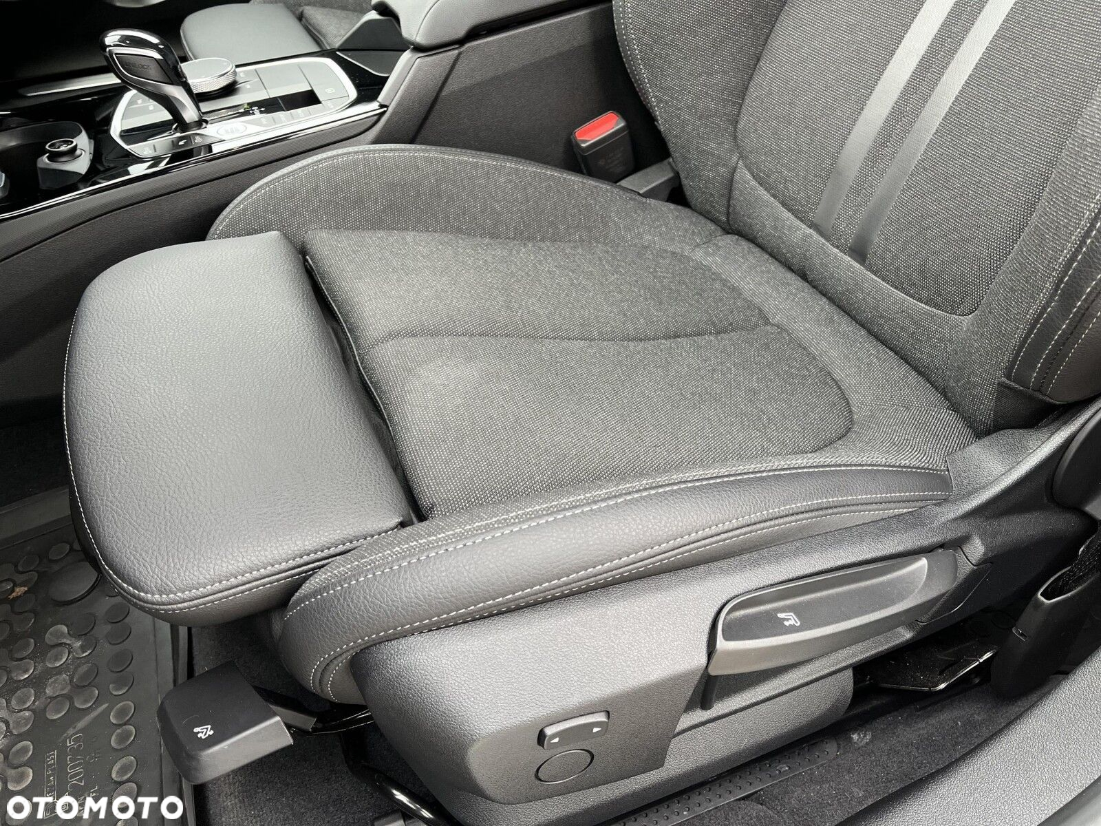 BMW Seria 1 118i Sport Line - 13