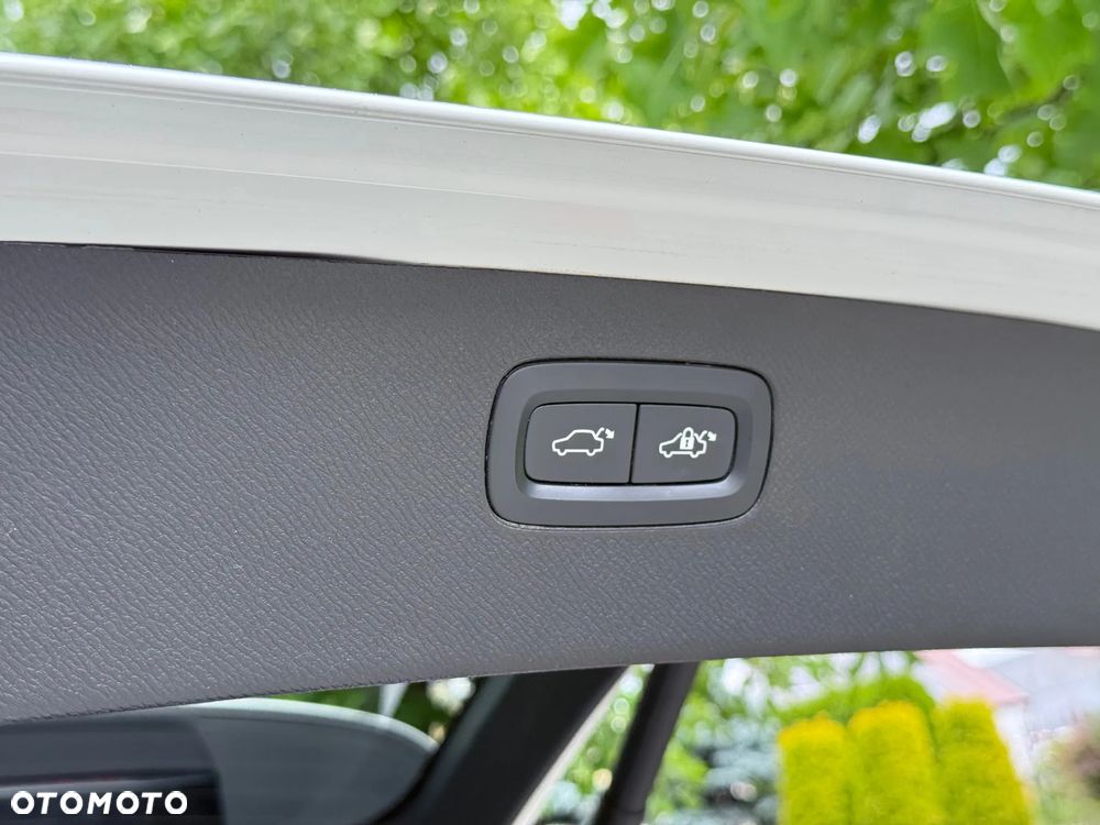 Volvo XC 90 - 17