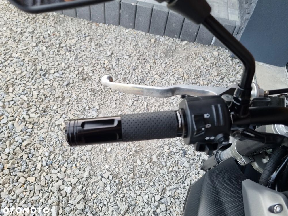 Yamaha MT - 17