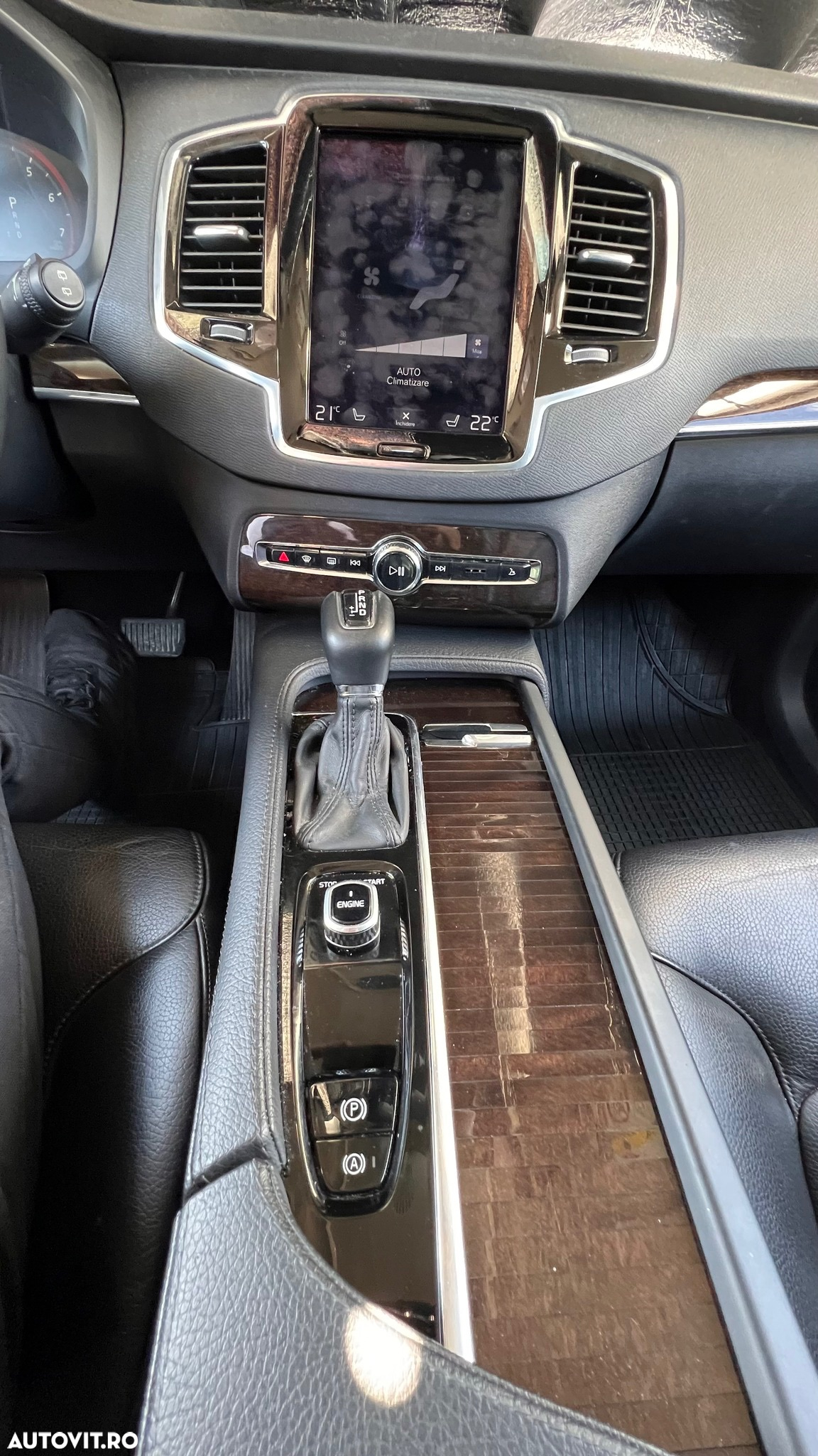 Volvo XC 90 T5 AWD Geartronic Momentum - 27