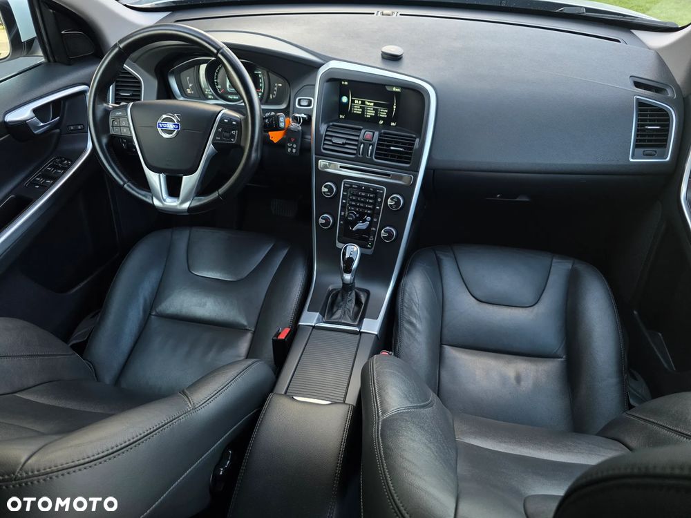 Volvo XC 60 D4 AWD Geartronic Momentum - 7