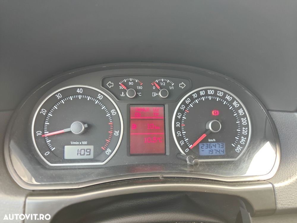 Volkswagen Polo 1.8 GTI - 12