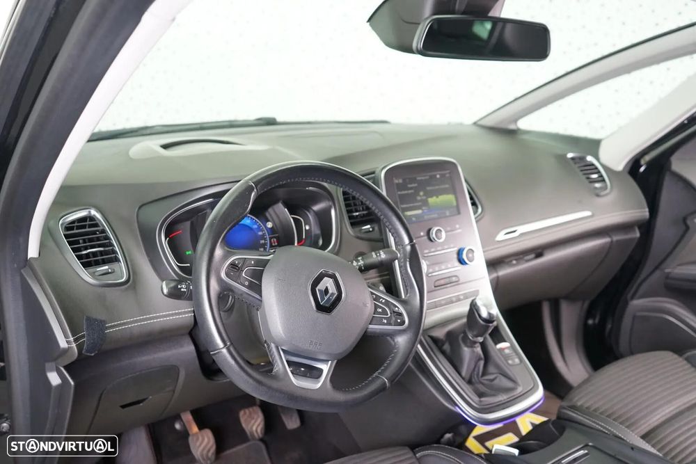 Renault Grand Scénic ENERGY TCe 130 INTENS - 15