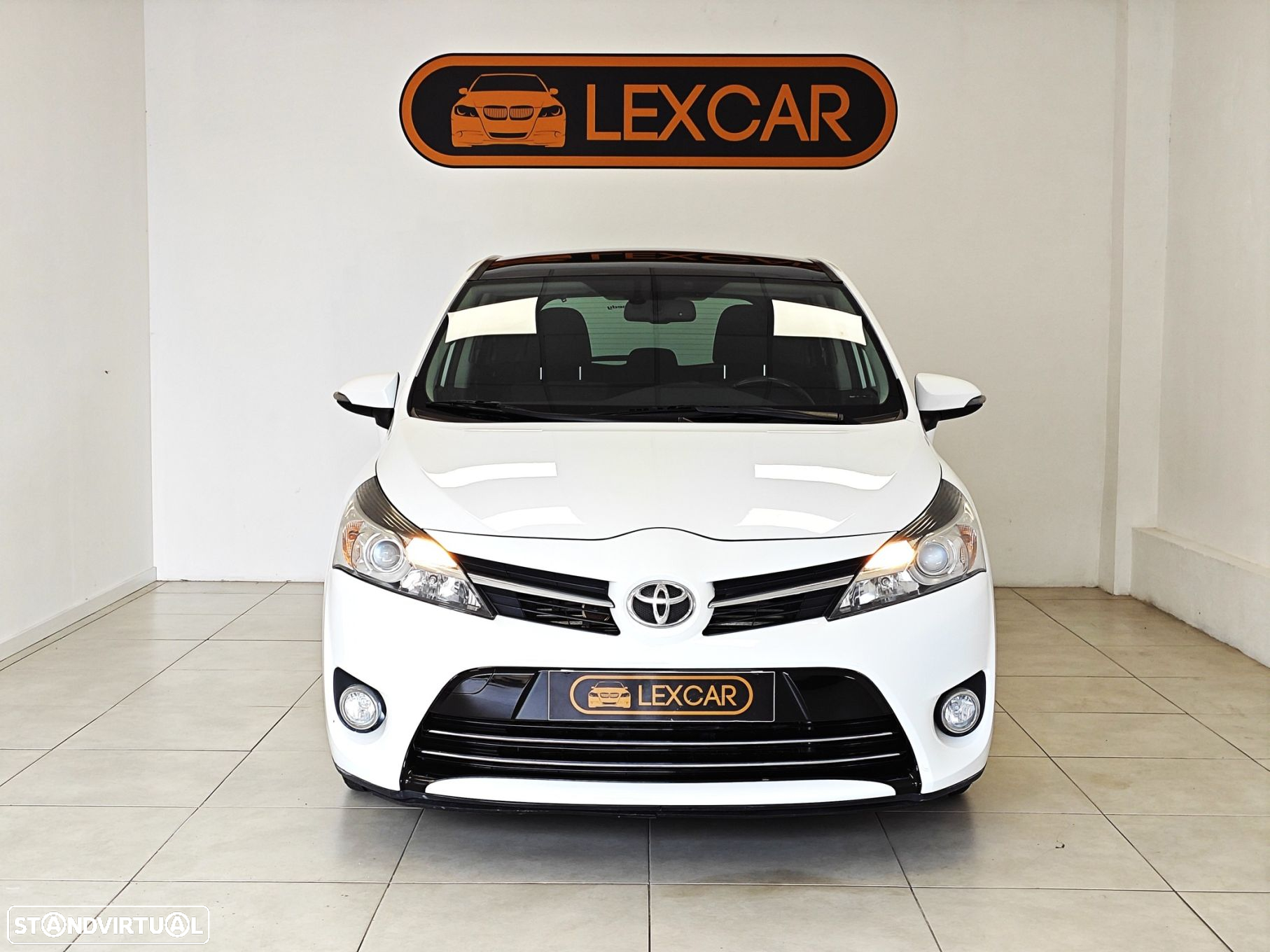 Toyota Verso 1.6 D-4D 5L S&S Comfort - 17