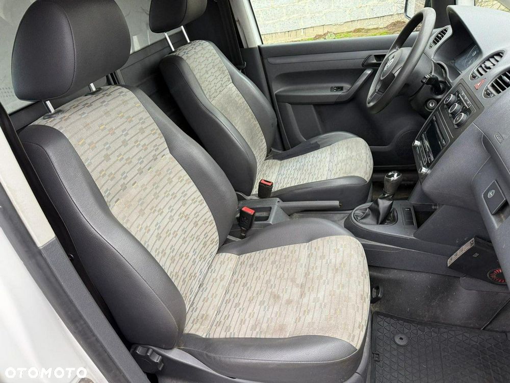 Volkswagen Caddy - 10